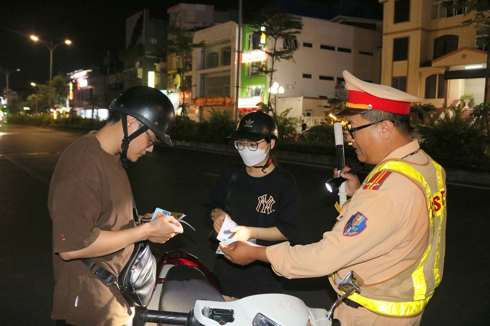 Phát hiện, xử lý 13 trường hợp vi phạm nồng độ cồn trên địa bàn quận Lê Chân